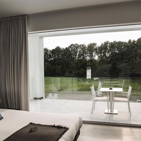 Guesthouse Svilla 튀른하우트 외부 사진