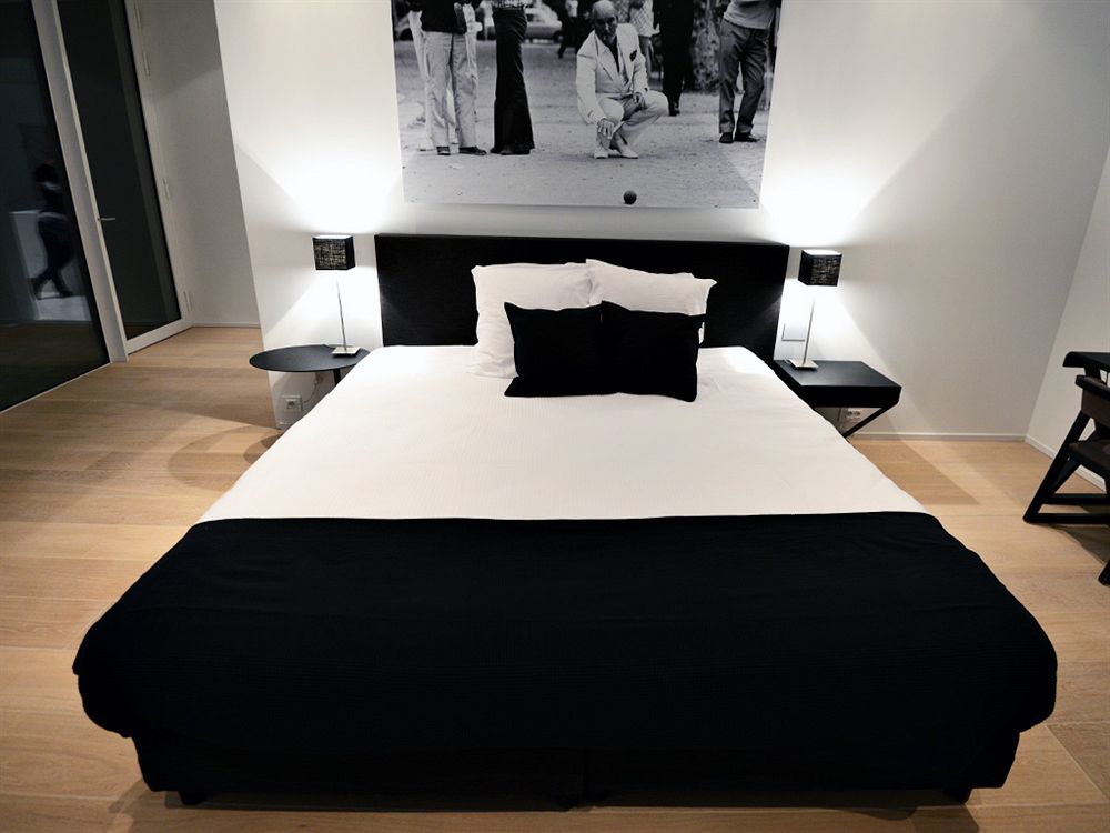 Guesthouse Svilla 튀른하우트 외부 사진